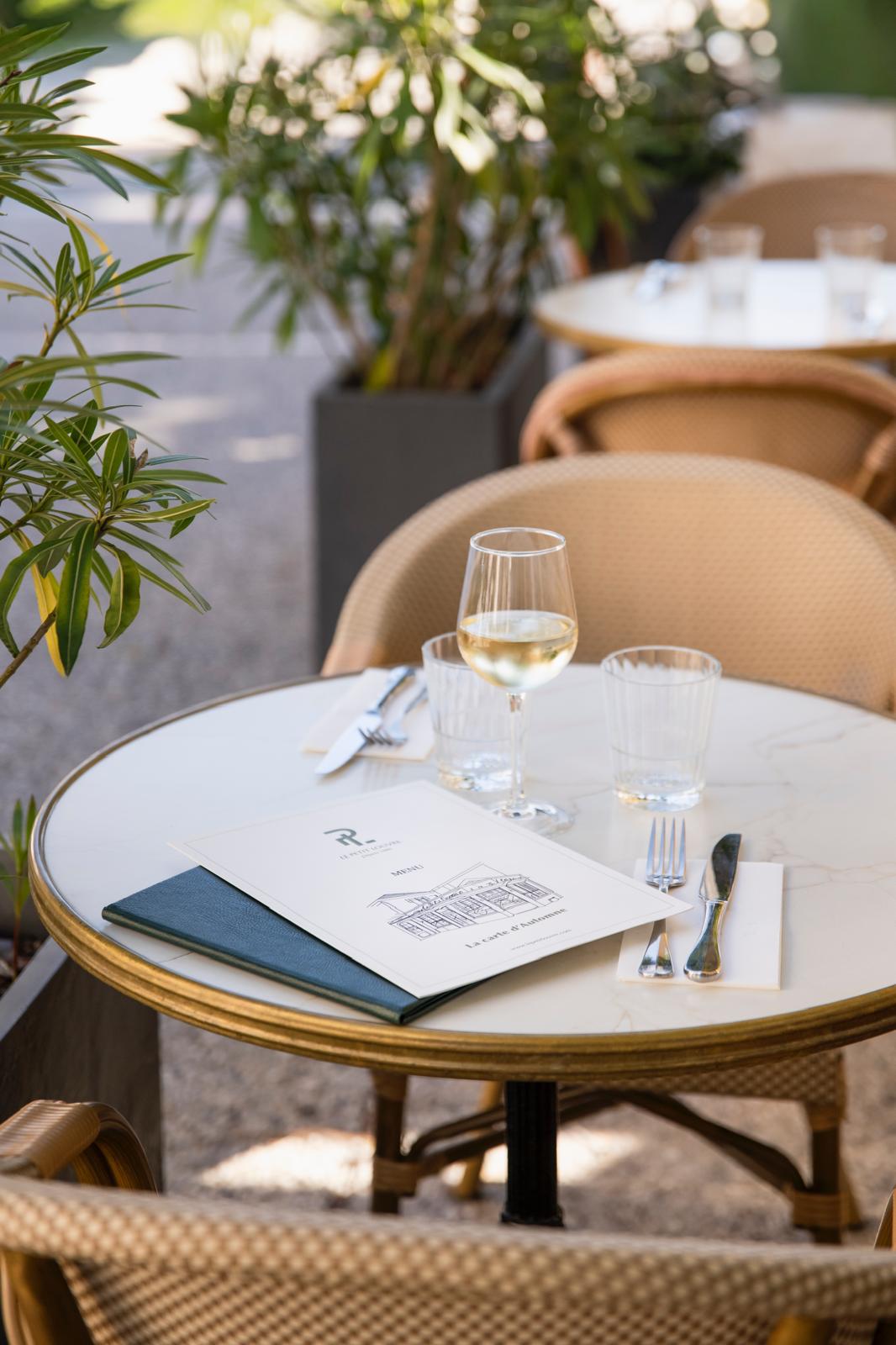Terrasse - Le Petit Louvre
